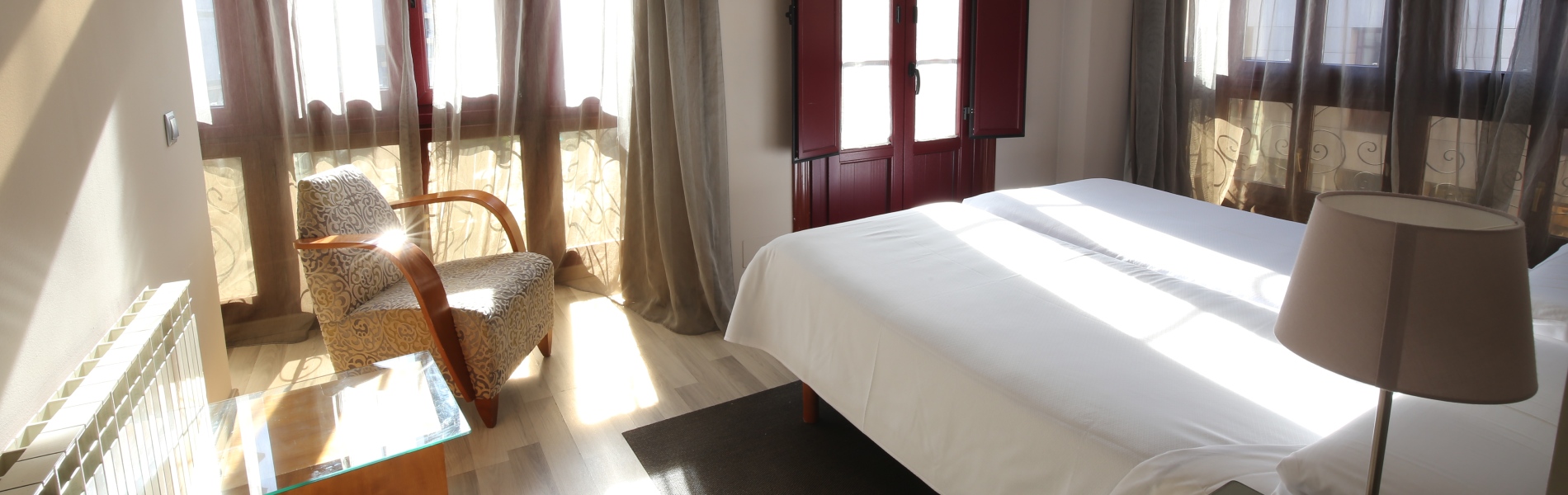 Hotel Vetusta  header